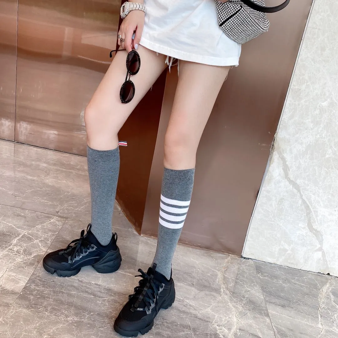 Factory direct sales p440🐘🐘Women's shoes Women's DiorDior high-end version Super popular Dior daddy shoes-Crusie "J'DIOR 2020ss spring style New product created at the first major show of Paris Fashion Week "As long as you buy this noble elegance, it will belong to you" The new series of inspiration is by the chief designer of Dior, the ribbon on the dress and elegance are cleverly combined on the perfect shoe shape. Super classic and good-looking The most perfect last shape of the original set. Customized original material: imported silk cowhide with soft original customized Lycra surface. The best fabric on the market. 1:1 molded original film combination. Perfect details. Size 35-41. In-kind comparison is welcome.